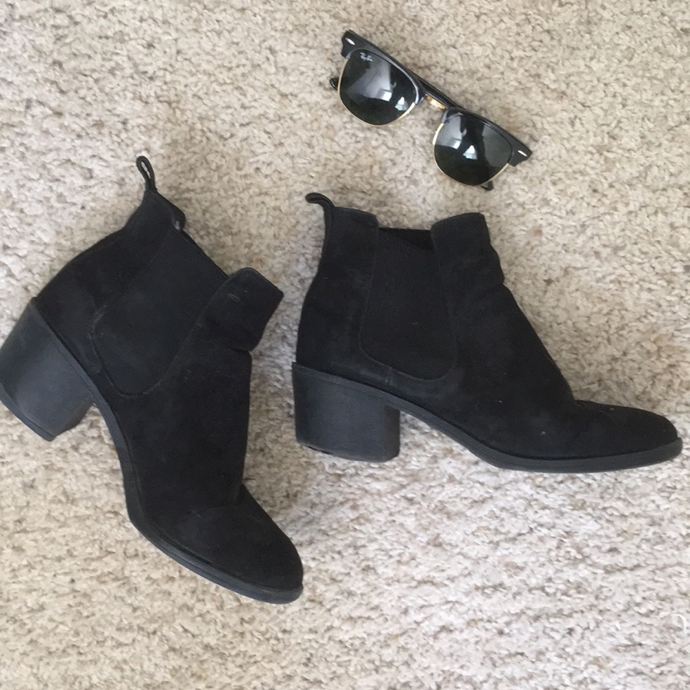 ❣️H&M Well Loved Black Booties